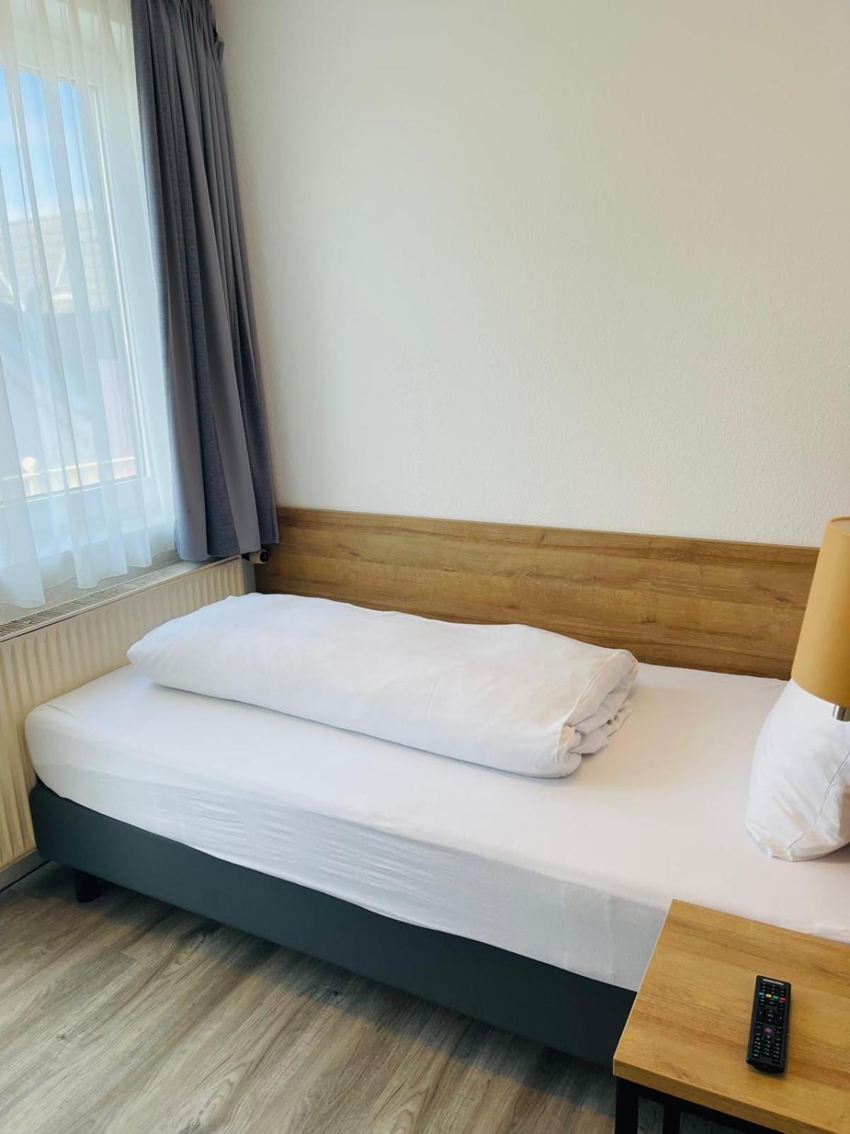 Hotel Atlanta Ганновер Экстерьер фото